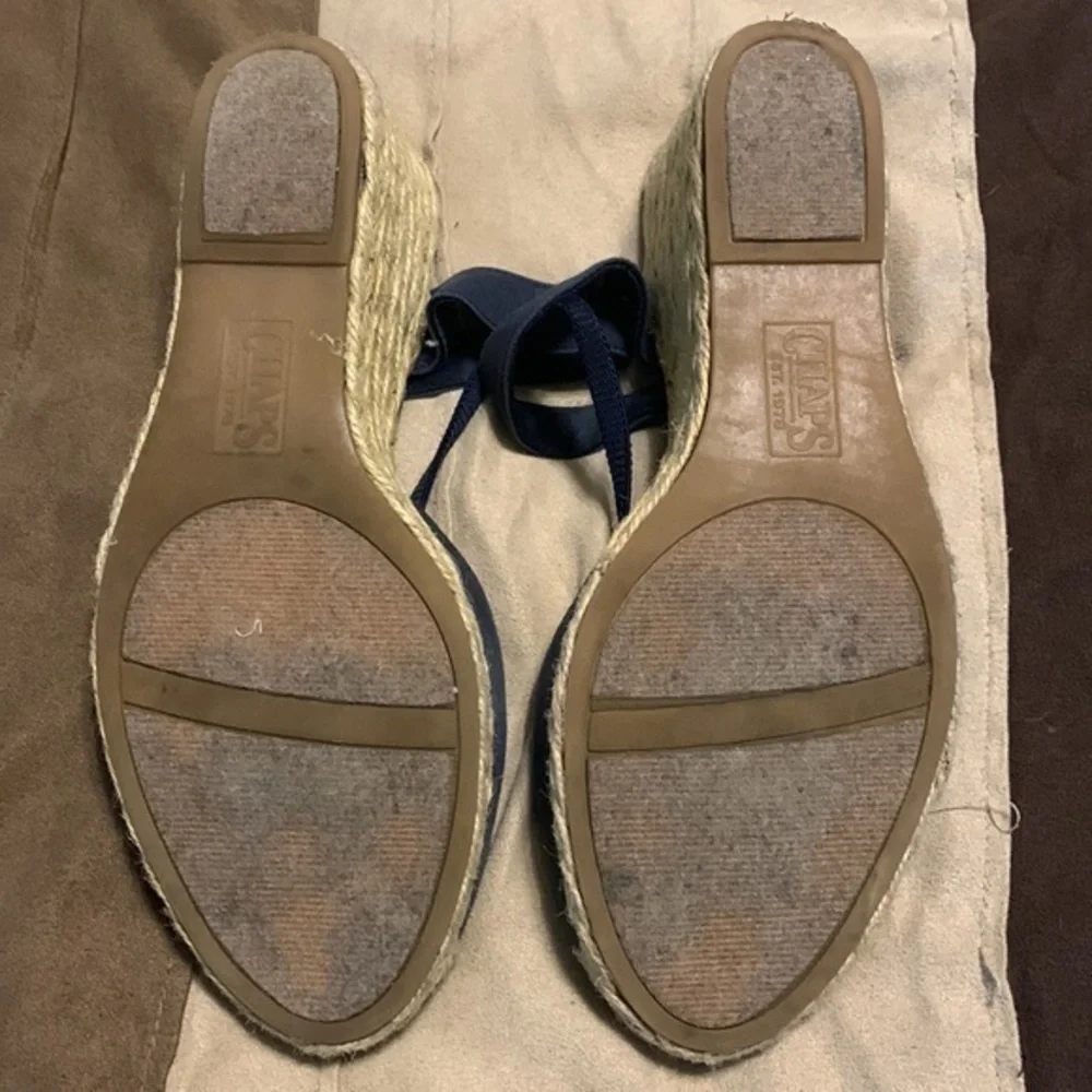 Chaps‎ wedges